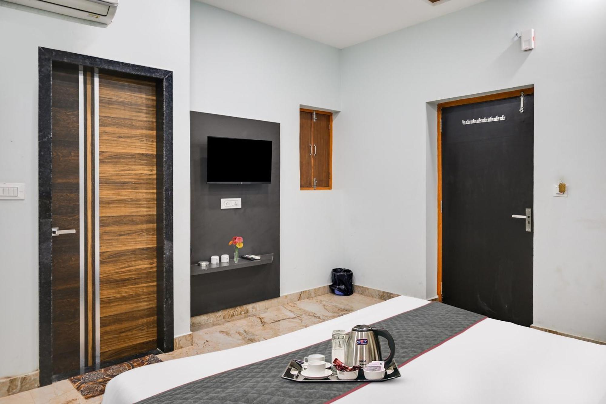 Townhouse Oak Ar Ganges Premium Hotel 3*