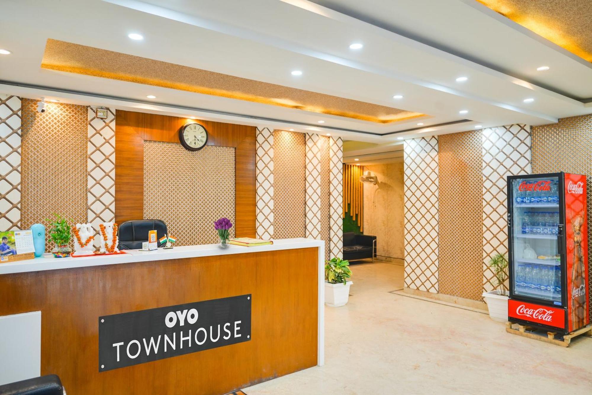 Townhouse Oak Ar Ganges Premium Varanasi
